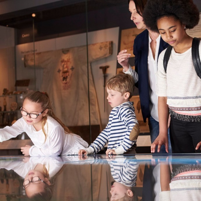 Children on a history trip